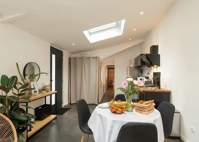 Le Nid Douillet : Superbe + Jardin Privatif Appartement *